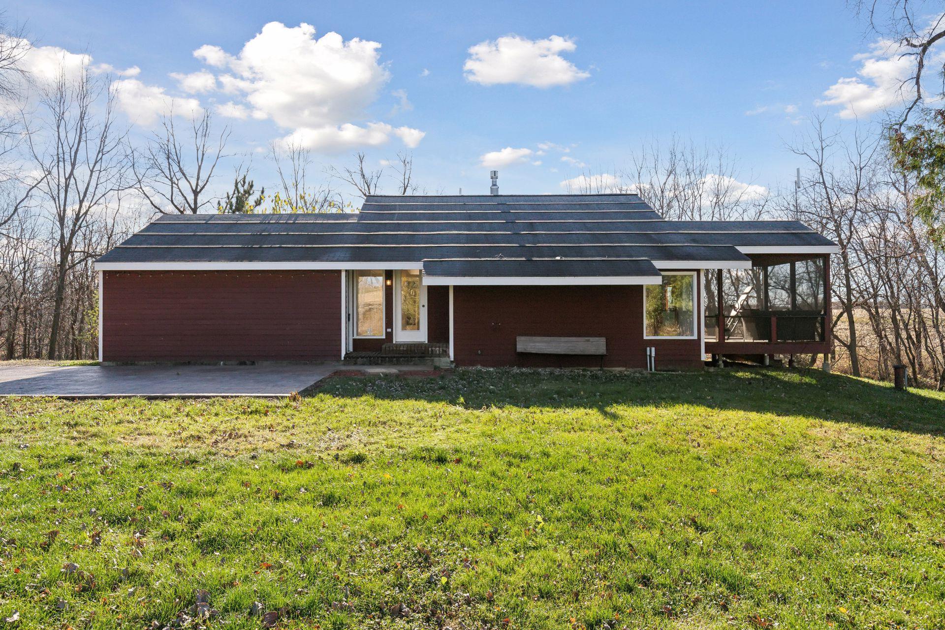 W11599 Westerberg Ln, Stockholm, WI 54769