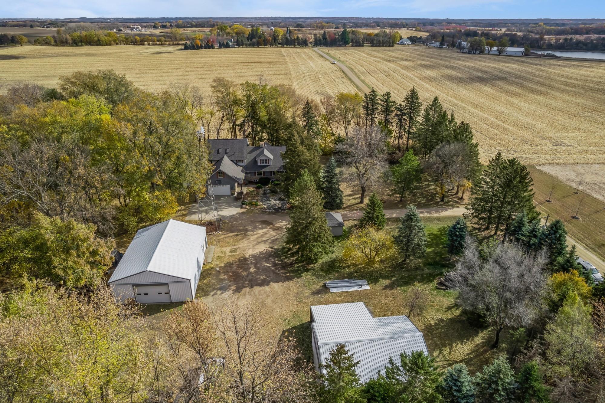 6306 152nd St, Carver, MN 55315