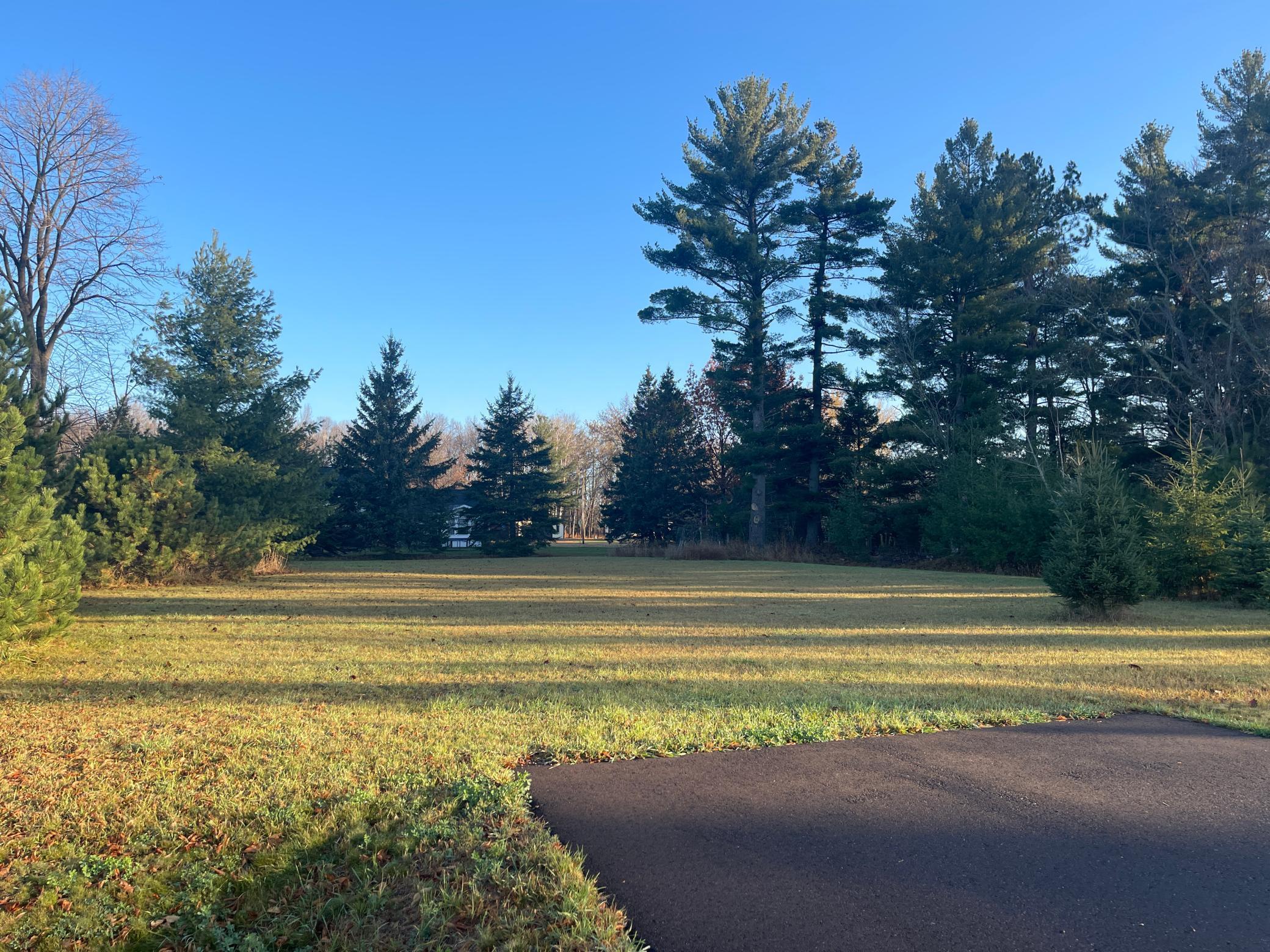 425 Mason Dr, Wrenshall, MN 55797