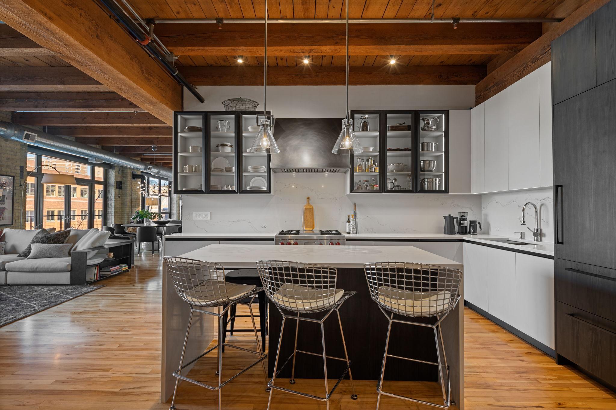 607 Washington Ave S #406, Minneapolis, MN 55415