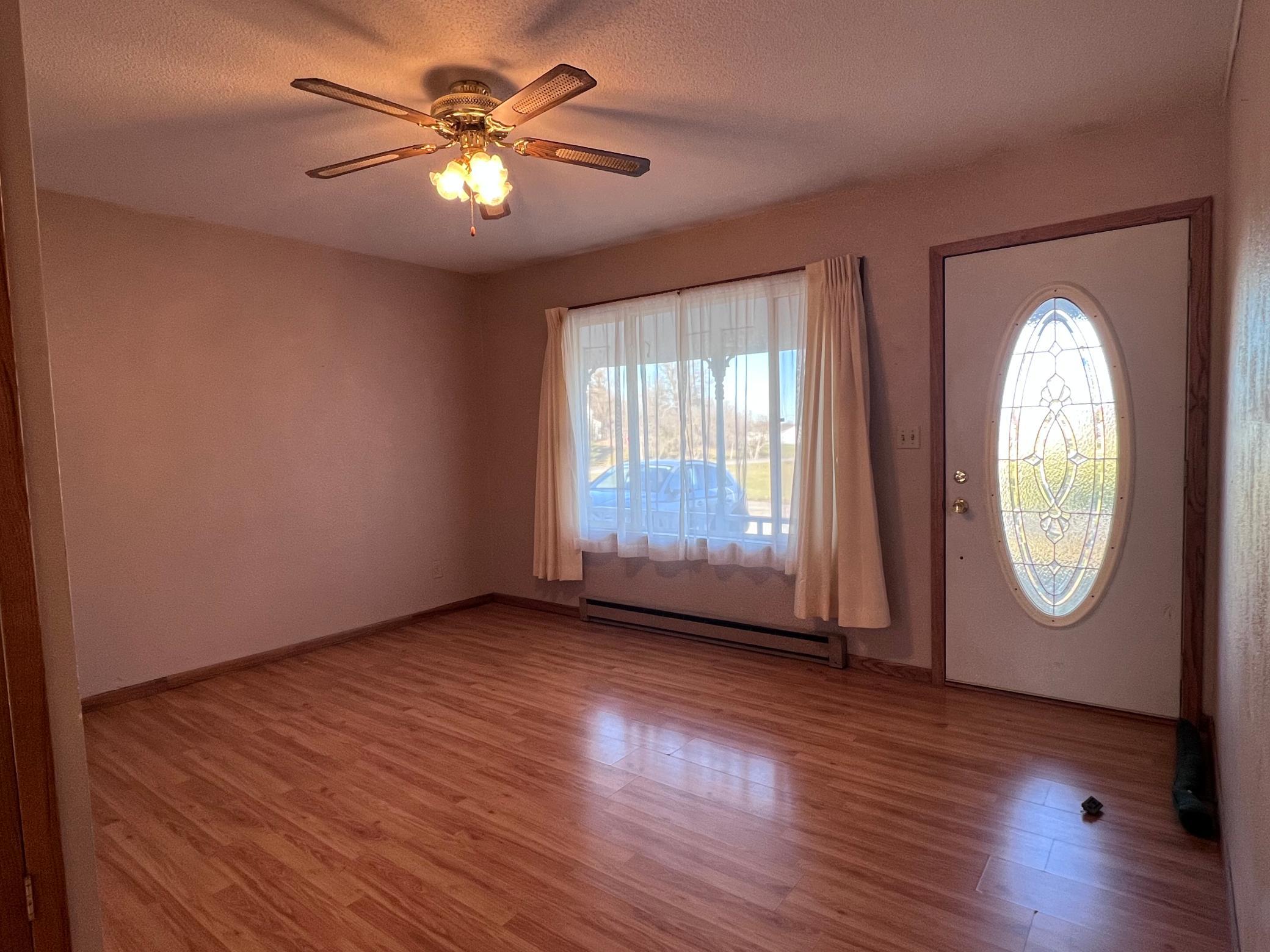 424 Ross Ave, Erskine, MN 56535