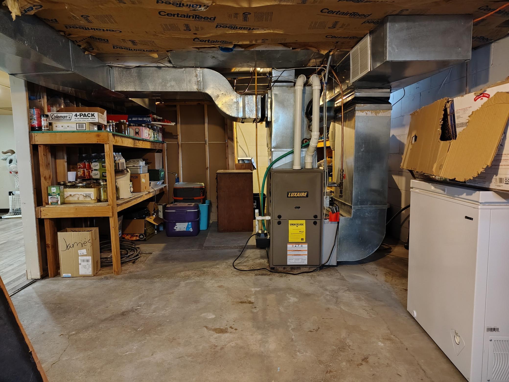105 3rd Ave W, Raymond, MN 56282
