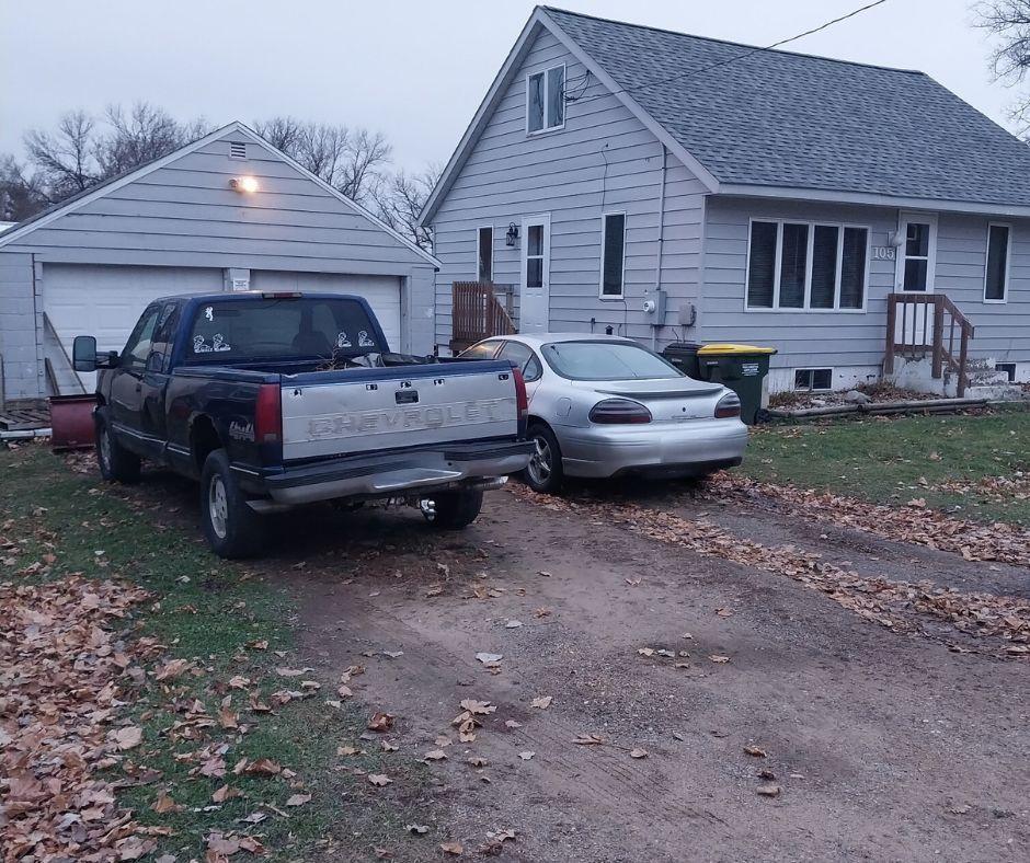105 3rd Ave W, Raymond, MN 56282
