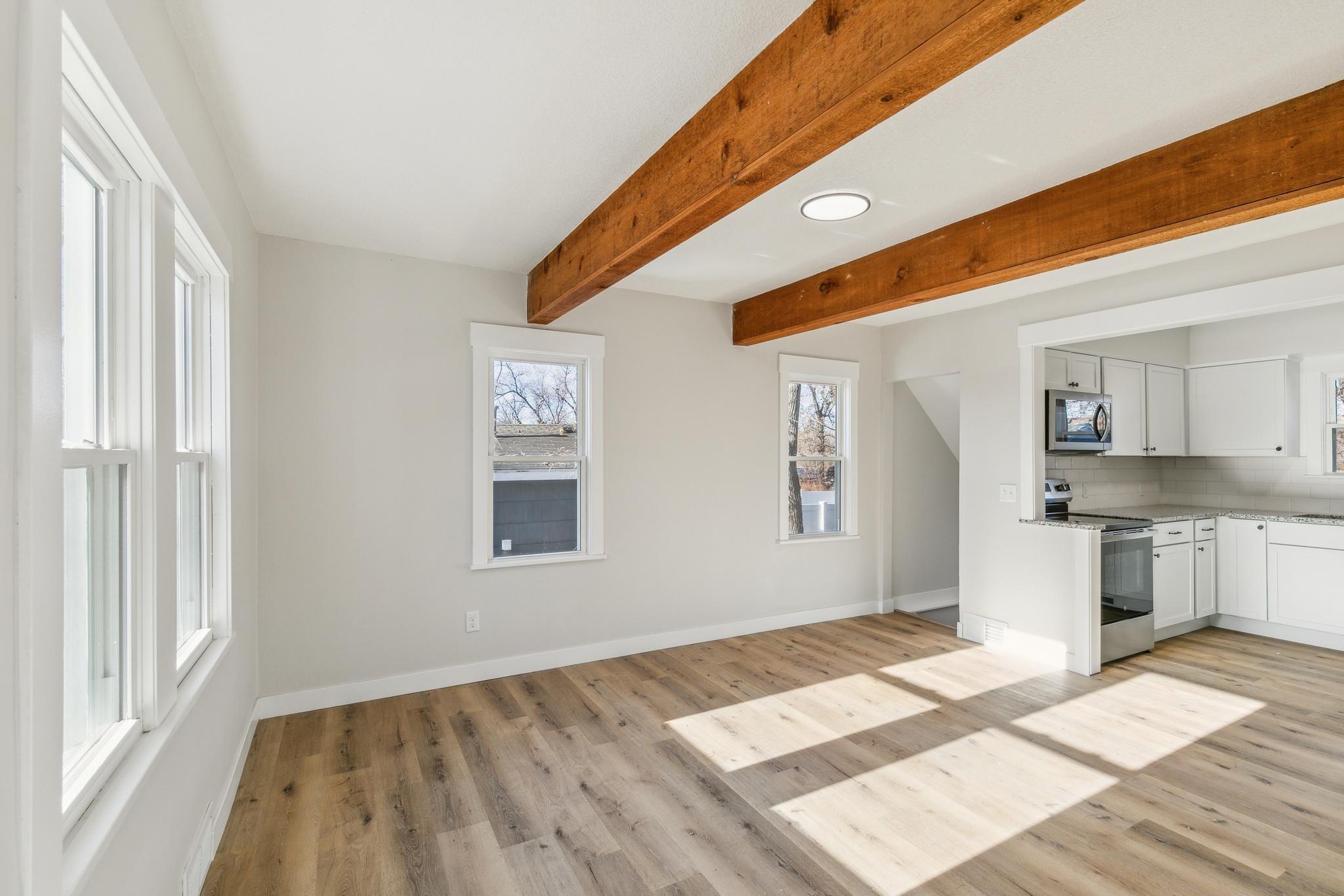 5230 Independence St, Maple Plain, MN 55359