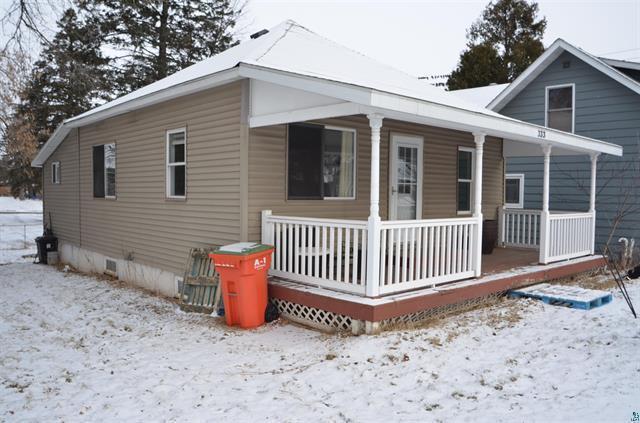 333 Chestnut Ave, Carlton, MN 55718