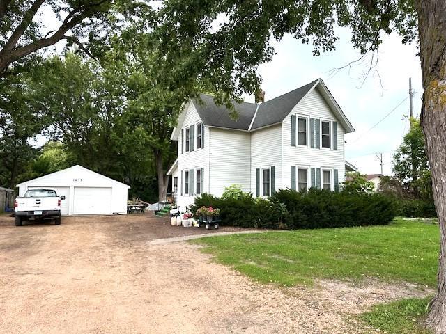 1635 Delano Ave, Maple Plain, MN 55359