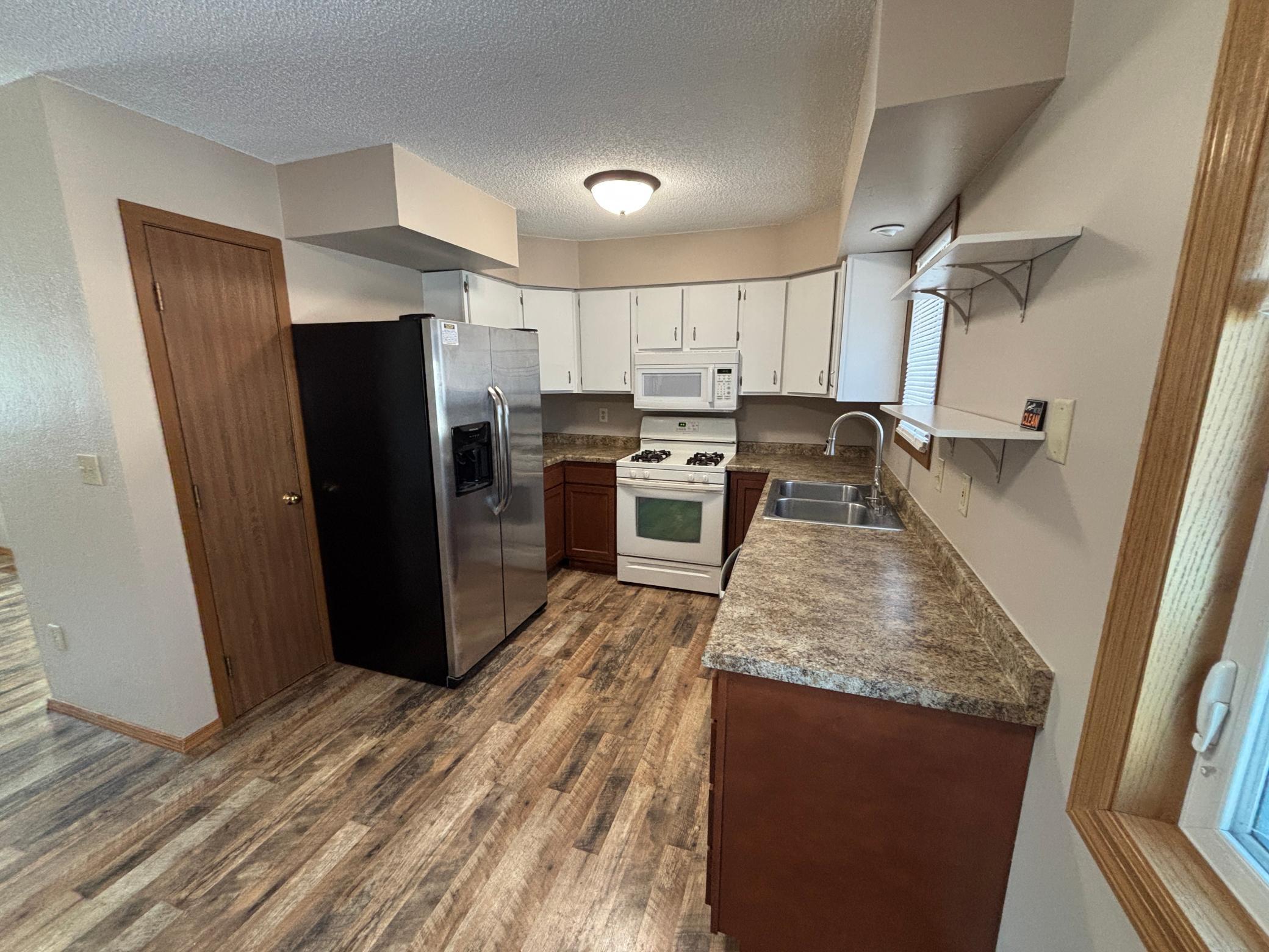 1105 Olena Ave, Willmar, MN 56201