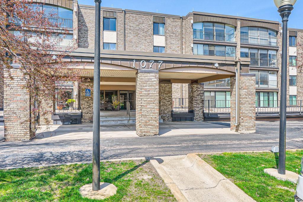 1077 Sibley Memorial Hw #610, Saint Paul, MN 55118