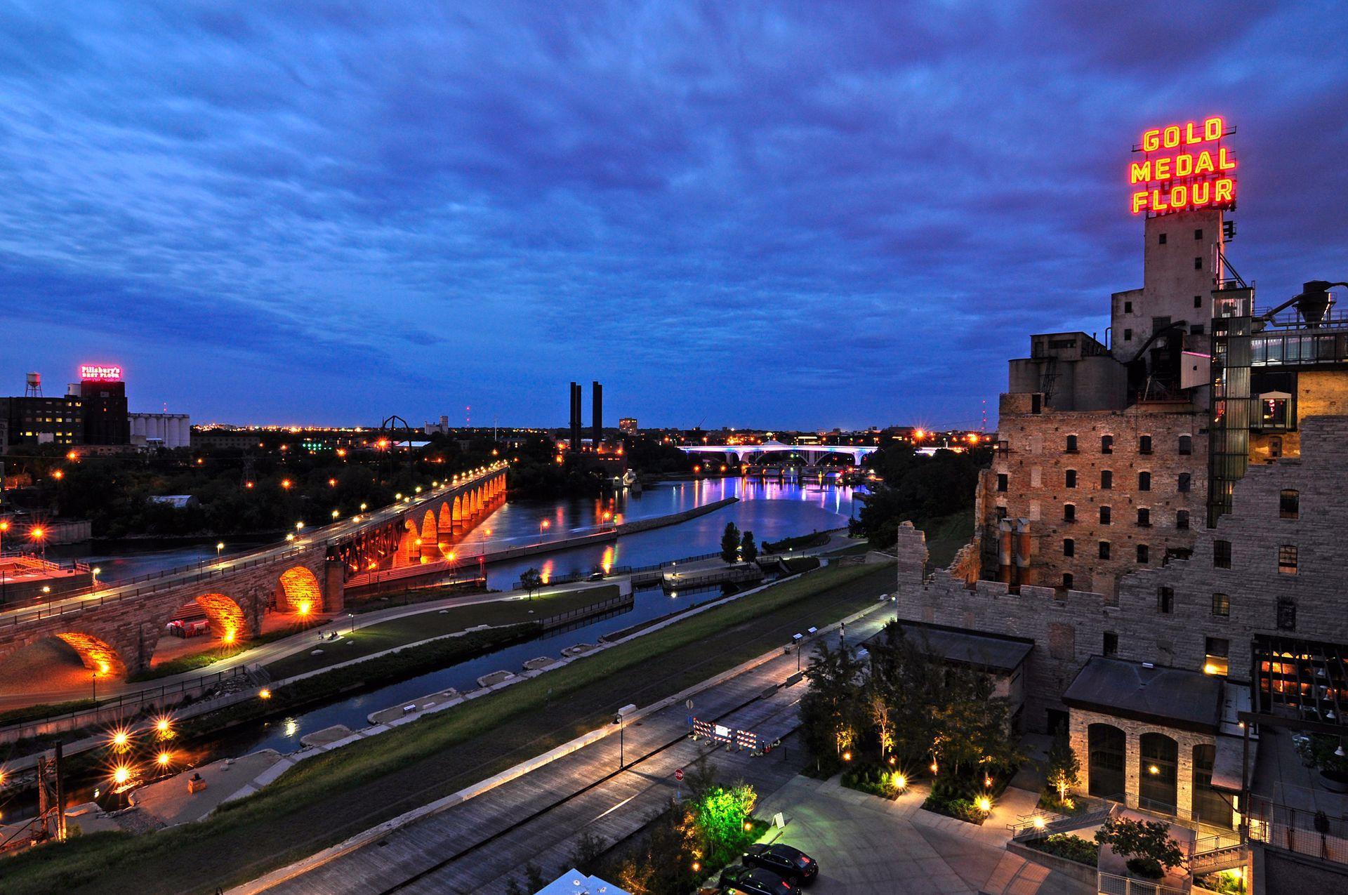 750 S 2nd St #604, Minneapolis, MN 55401