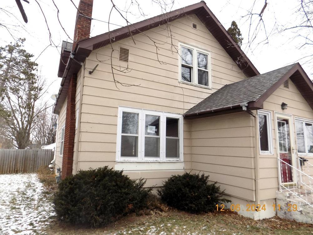 505 Menasha Ave E, Ladysmith, WI 54848