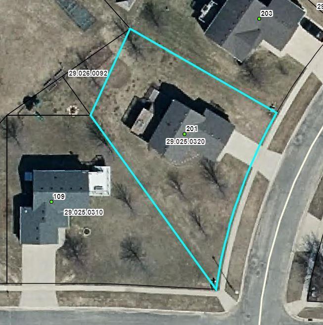 201 5th St NE, Racine, MN 55967