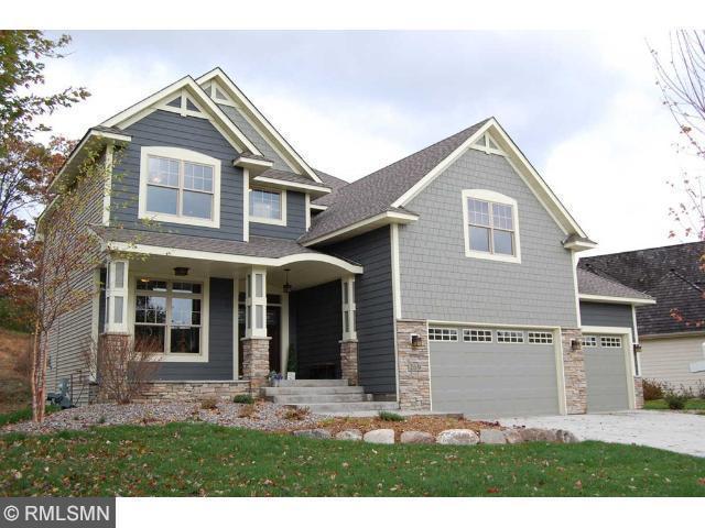 2044 Eldridge Street W, Roseville, MN 55113