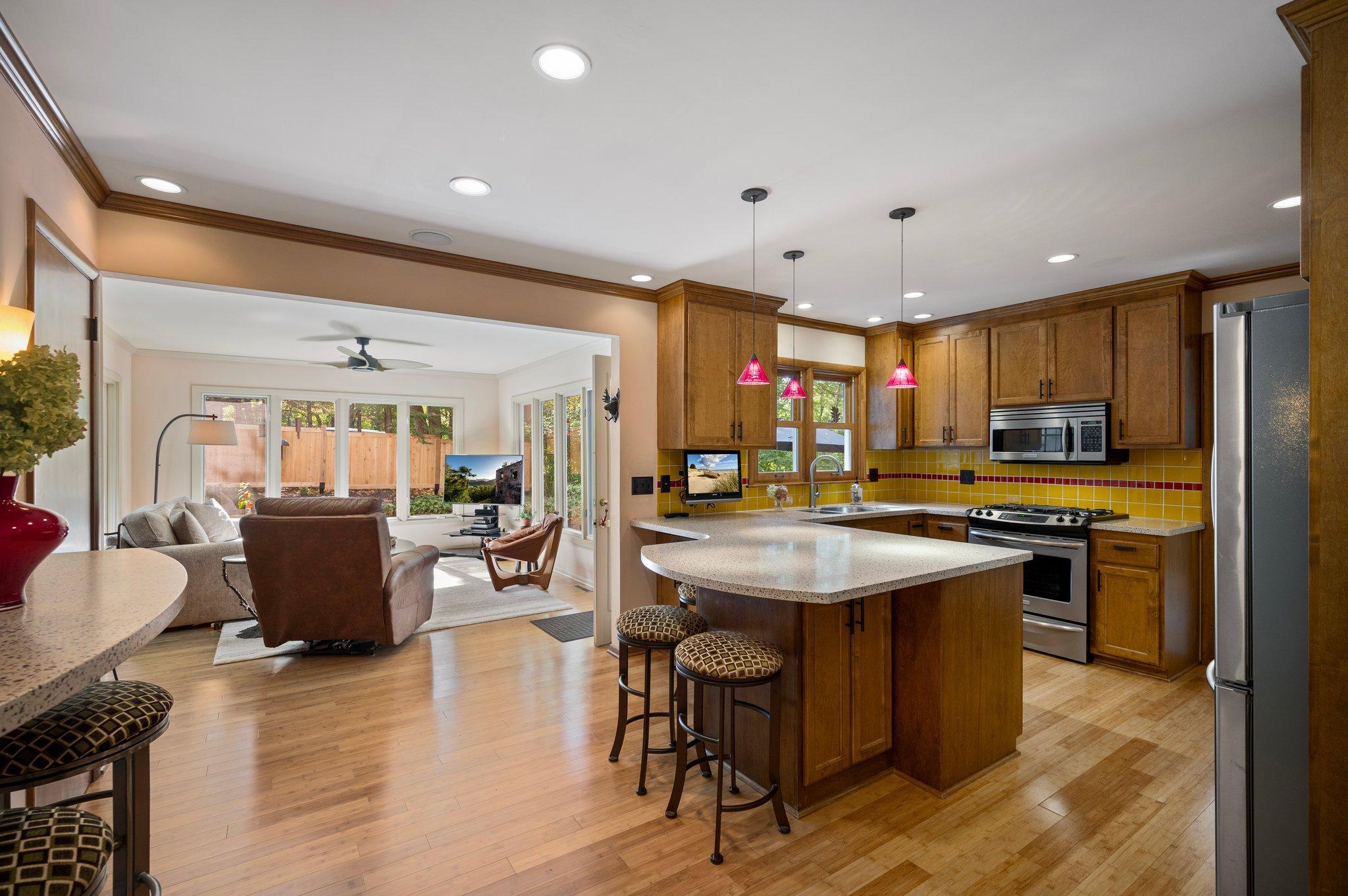 2307 Sheridan Hills Rd, Minnetonka, MN 55391