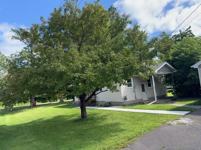 102 Pine St, Floodwood, MN 55736