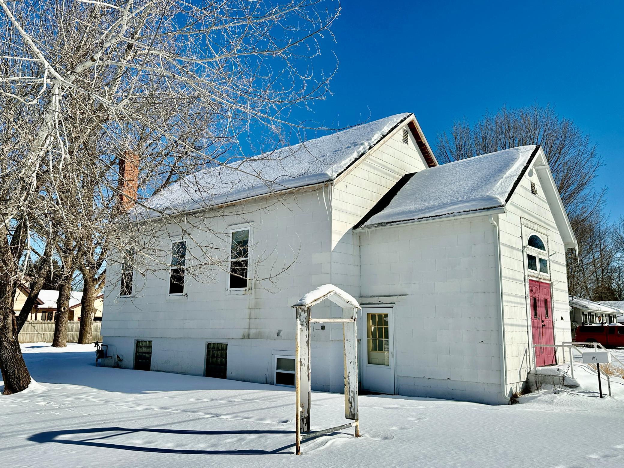 401 Park Ave E, Ladysmith, WI 54848
