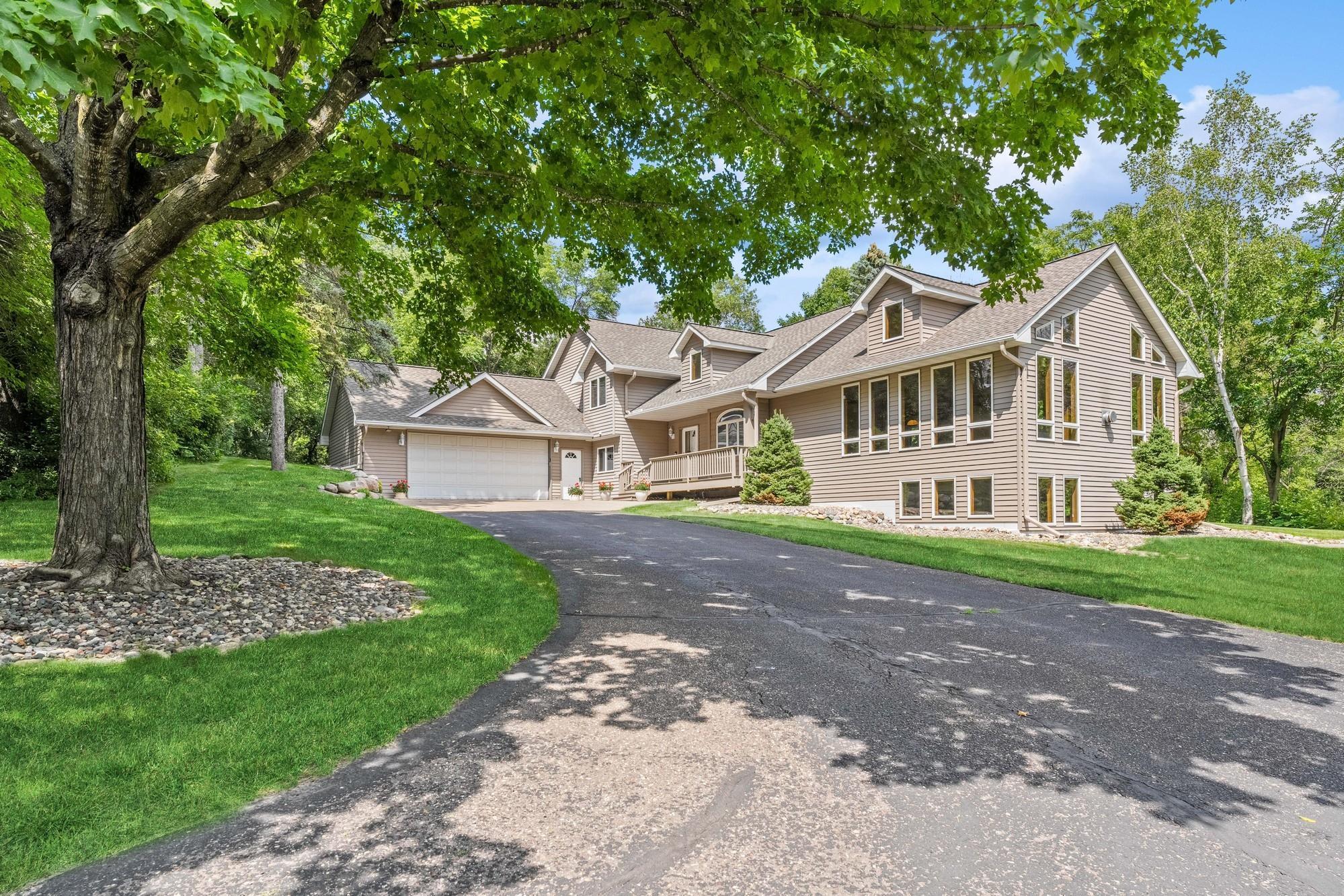 1762 Delaware Ave, West Saint Paul, MN 55118