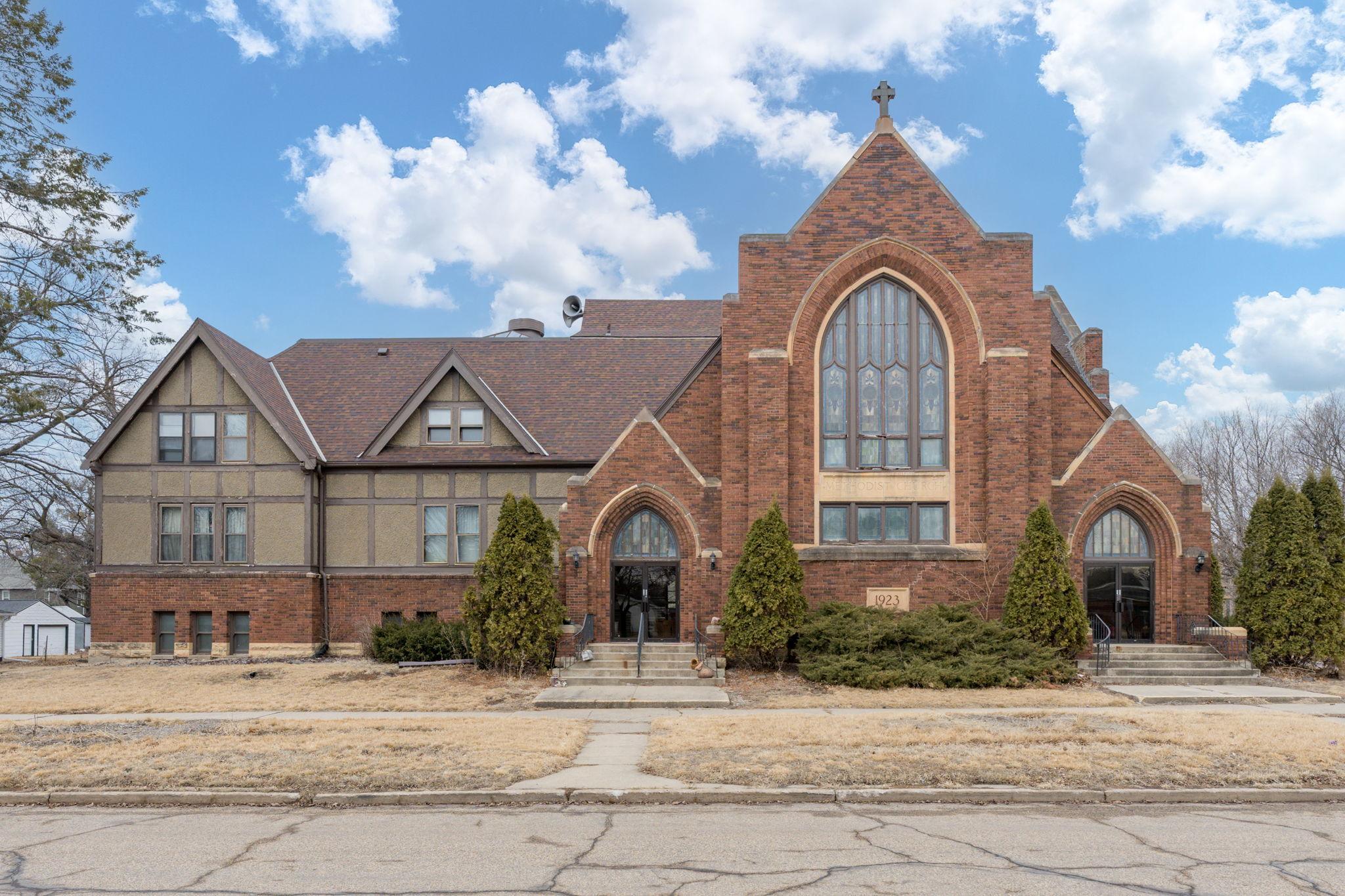 109 Cleveland Ave W, Winnebago, MN 56098