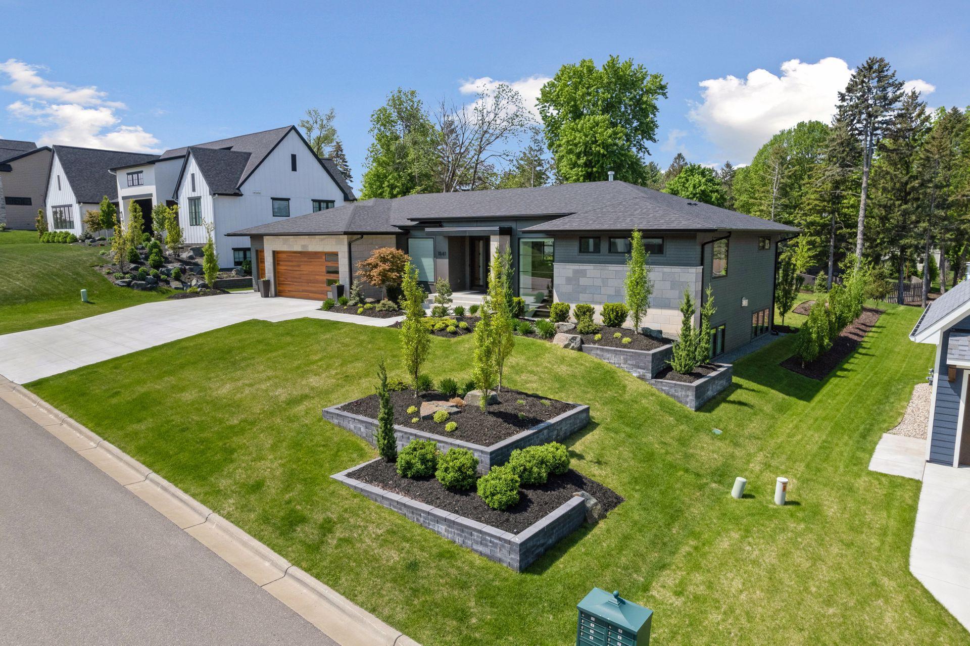 1841 Orchard Heights Ln, Mendota Heights, MN 55118