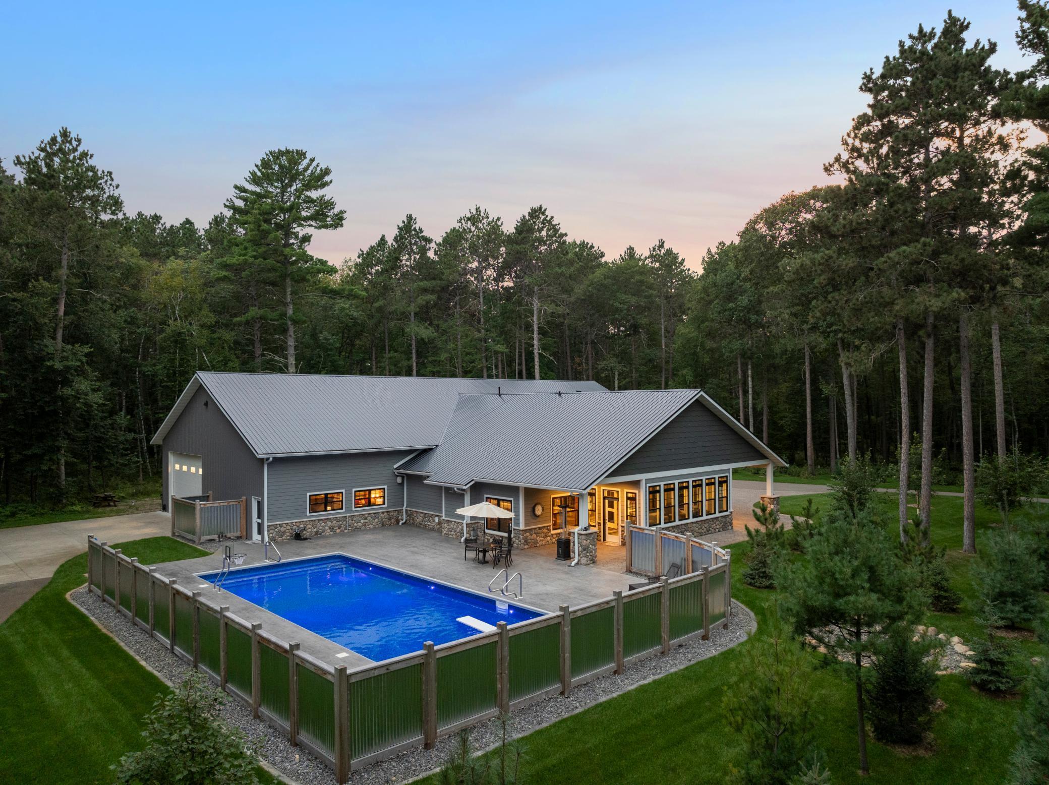 5883 Driftwood Ln, Pine River, MN 56474