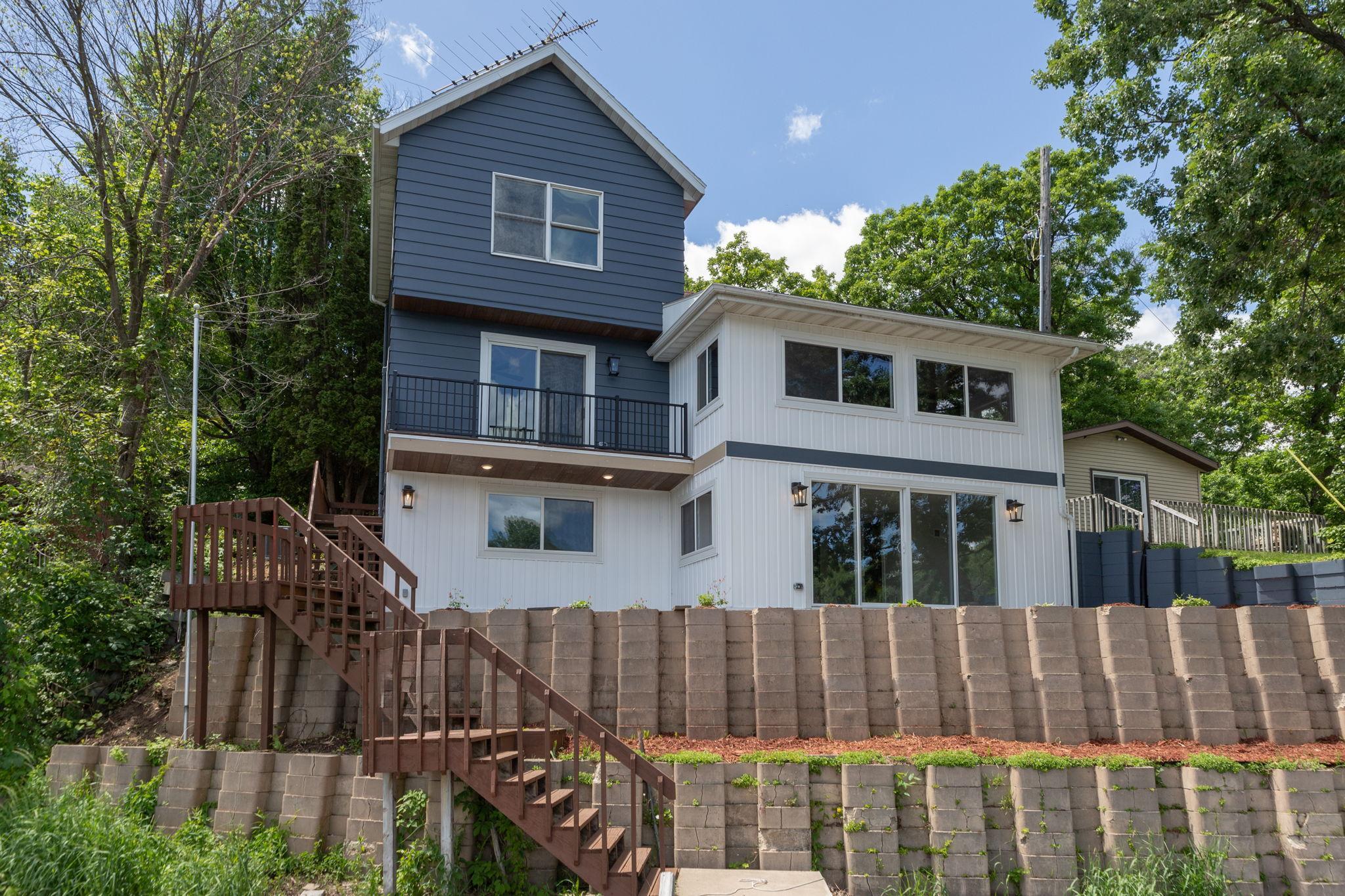 40412 Ryans Bay Rd, Zumbro Falls, MN 55991