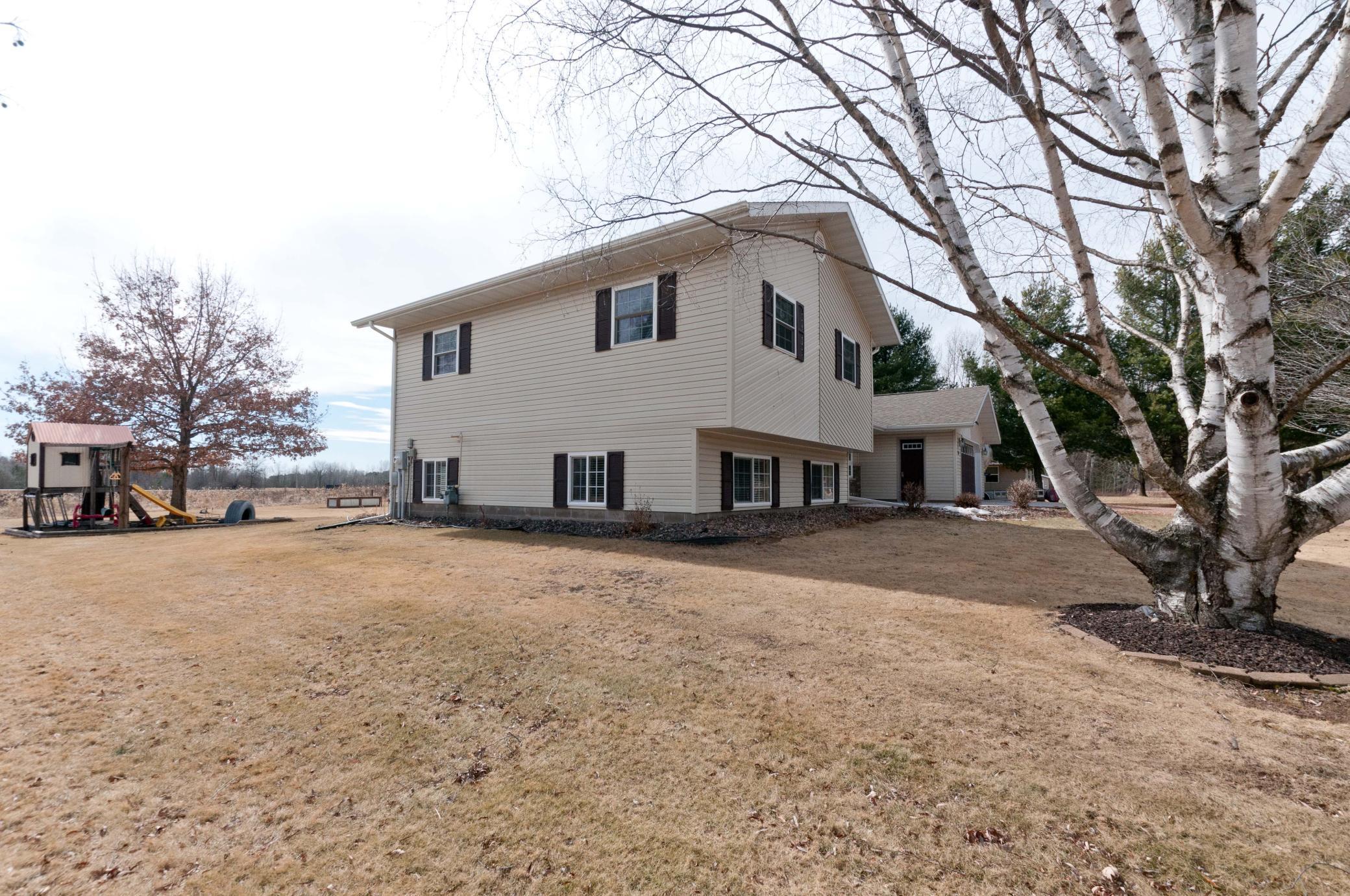 516 W 5th St, Haugen, WI 54841