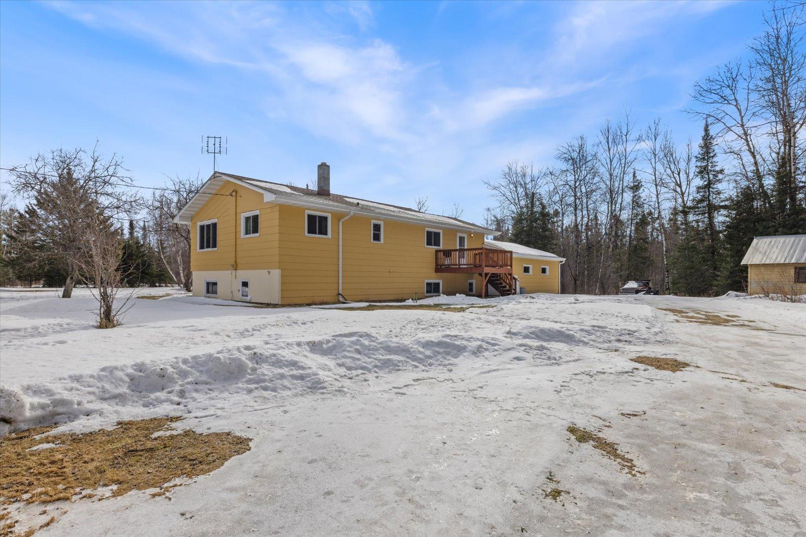 8741 Wolf Rd, Iron, MN 55751