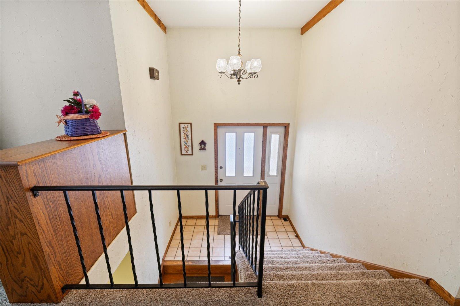 8741 Wolf Rd, Iron, MN 55751