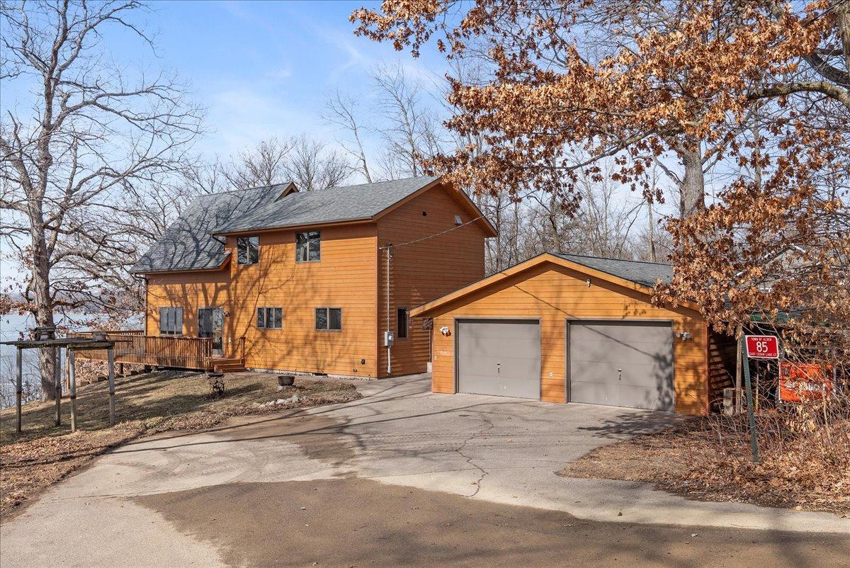 85 E Cedar Lake Ct, Star Prairie, WI 54026