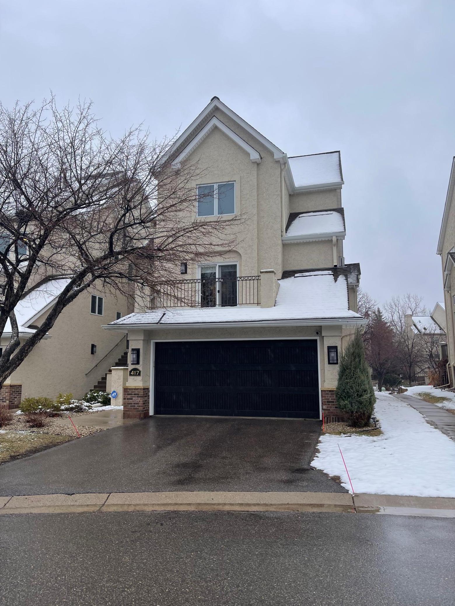 417 River St, Minneapolis, MN 55401