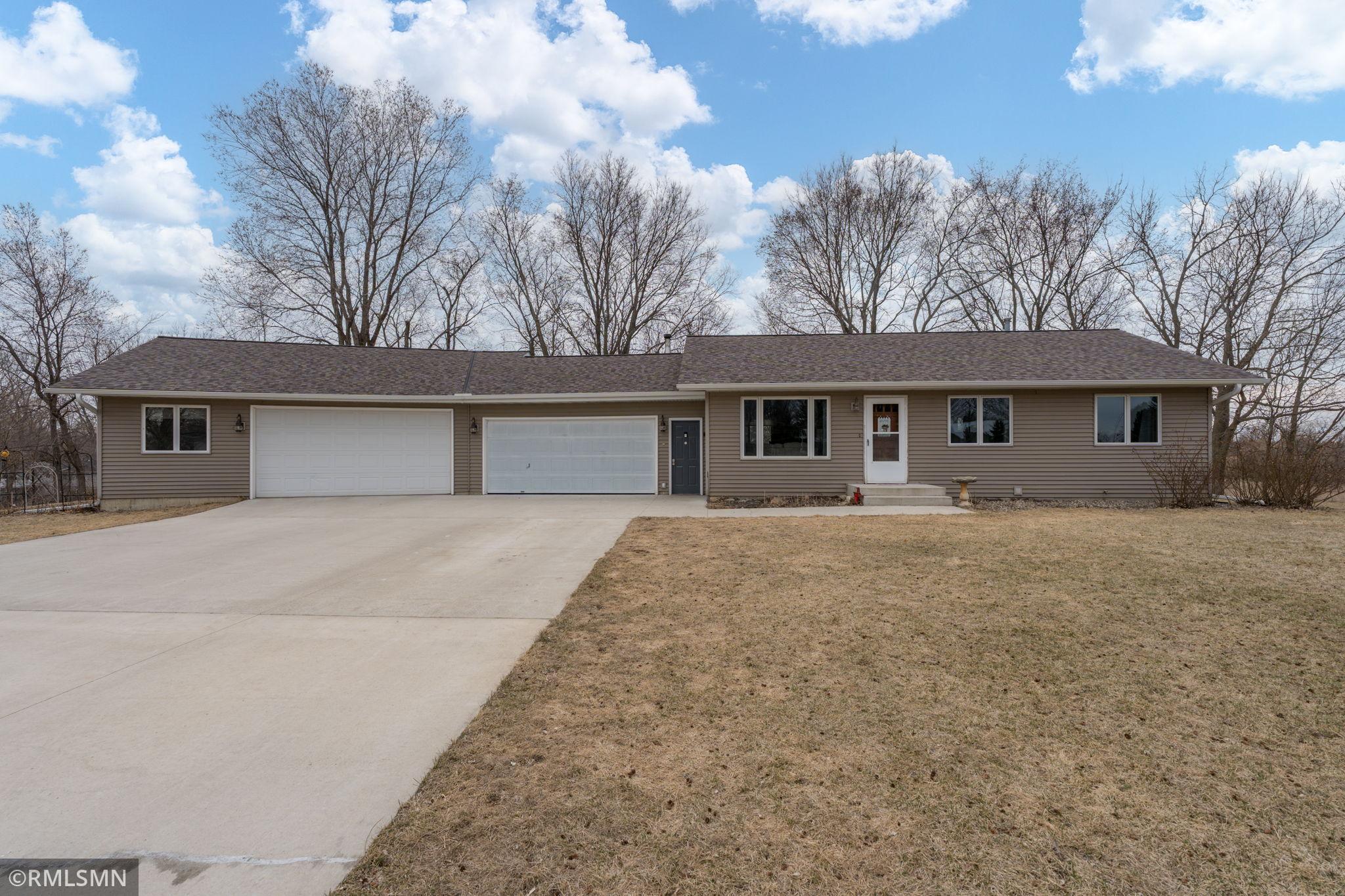 1204 William St, Kasota, MN 56050