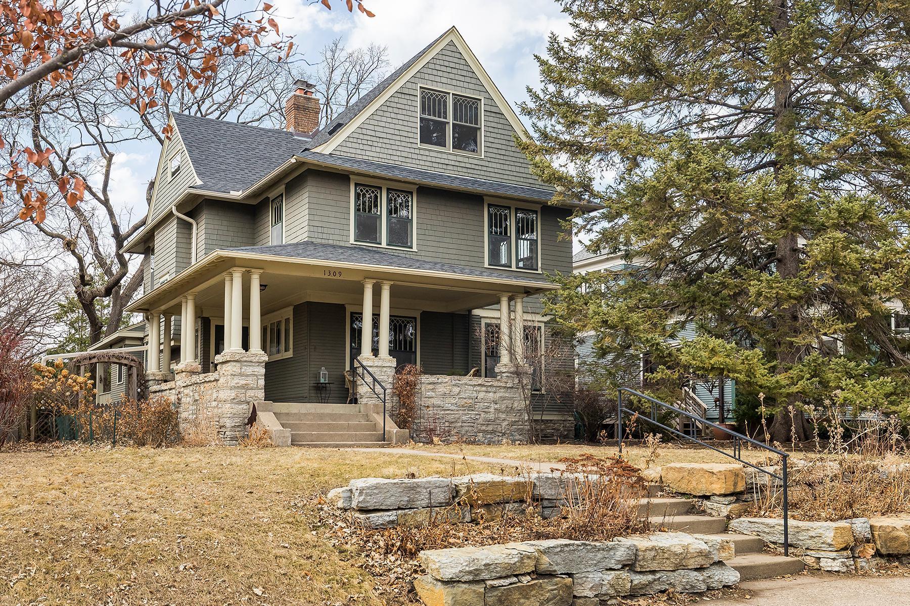 1309 Raymond Ave, Saint Paul, MN 55108