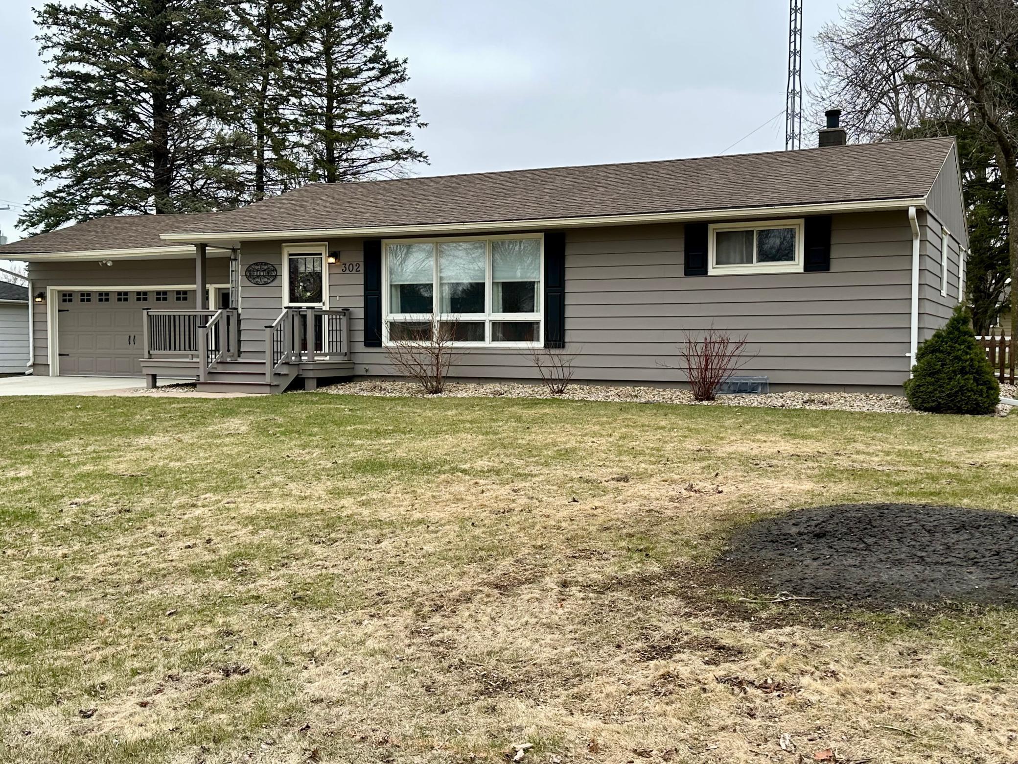 302 3rd St N, Rose Creek, MN 55970