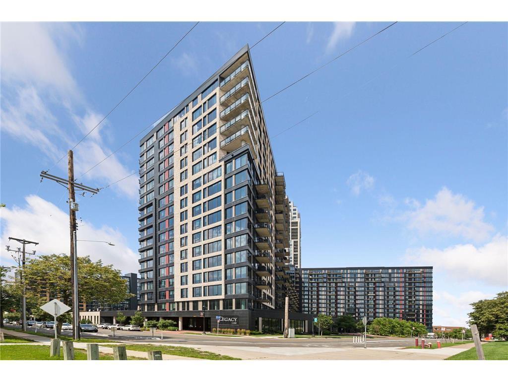 1240 S 2nd St #826, Minneapolis, MN 55415