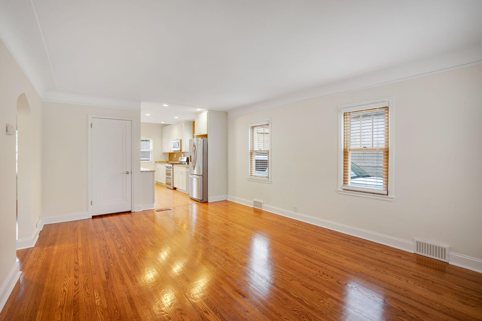 245 Annapolis St E, Saint Paul, MN 55118