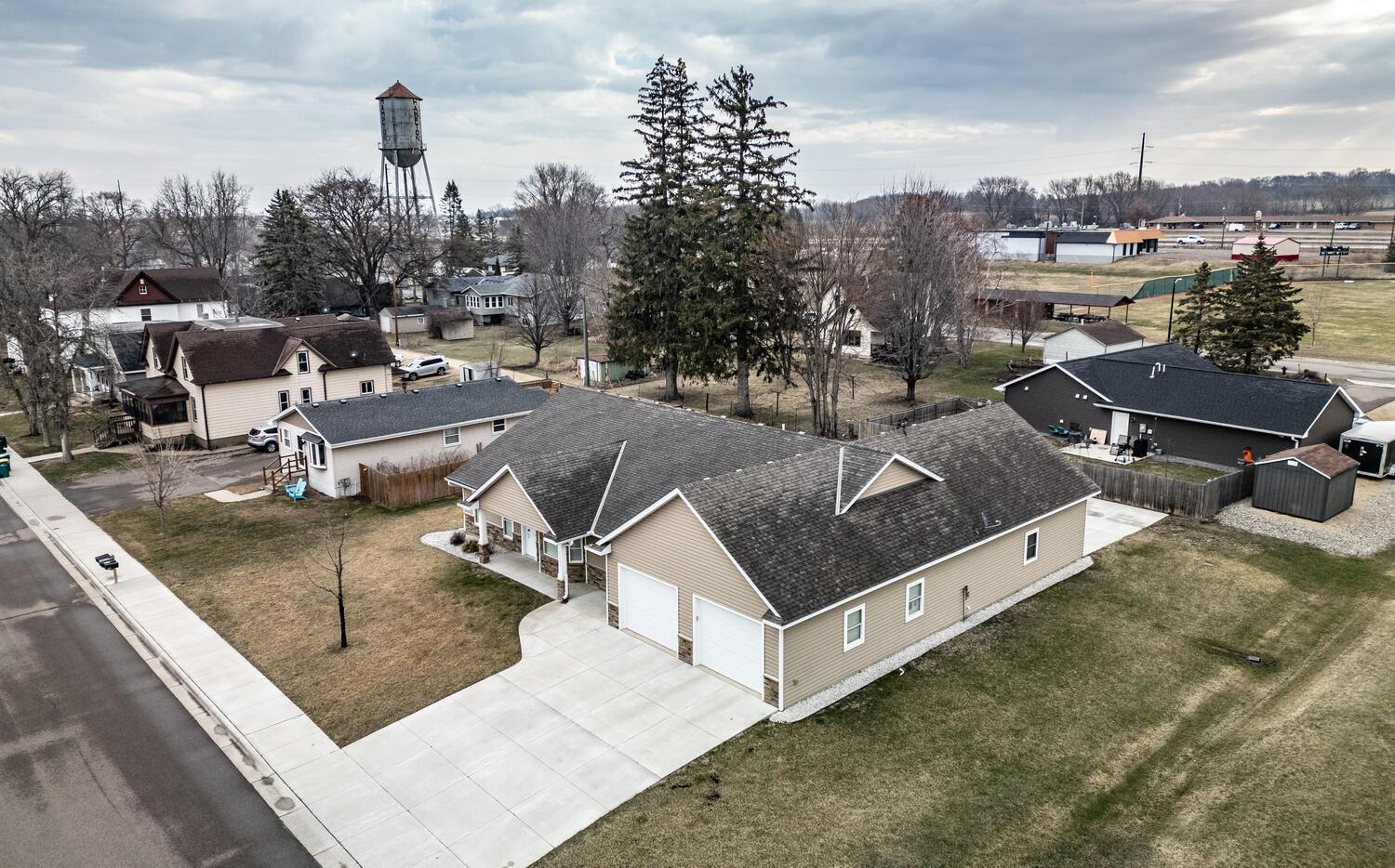 23480 Main St, Hampton, MN 55031