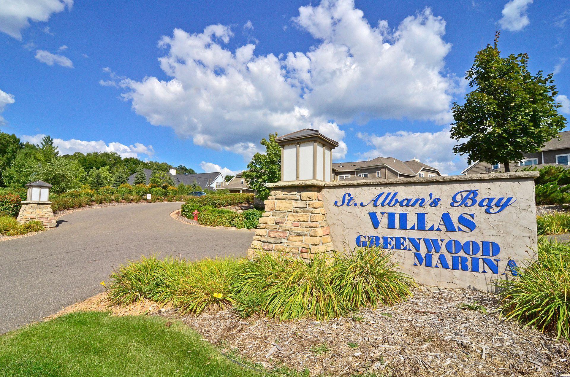 21957 Minnetonka Blvd #16, Excelsior, MN 55331