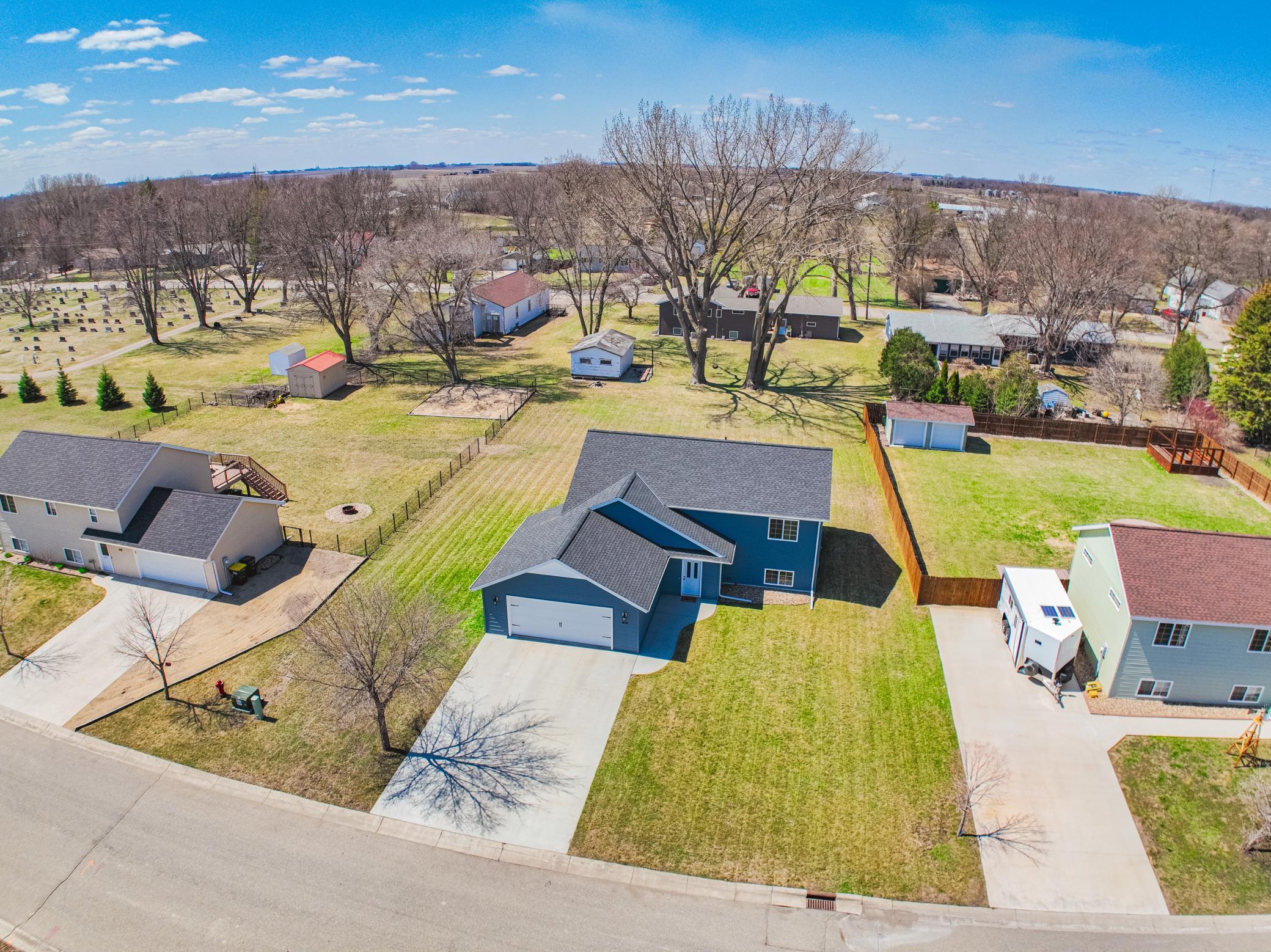 414 1st St S, Raymond, MN 56282