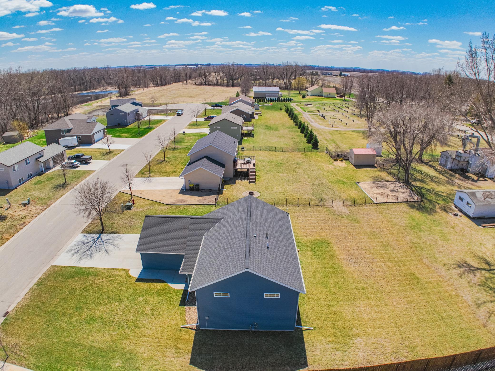 414 1st St S, Raymond, MN 56282