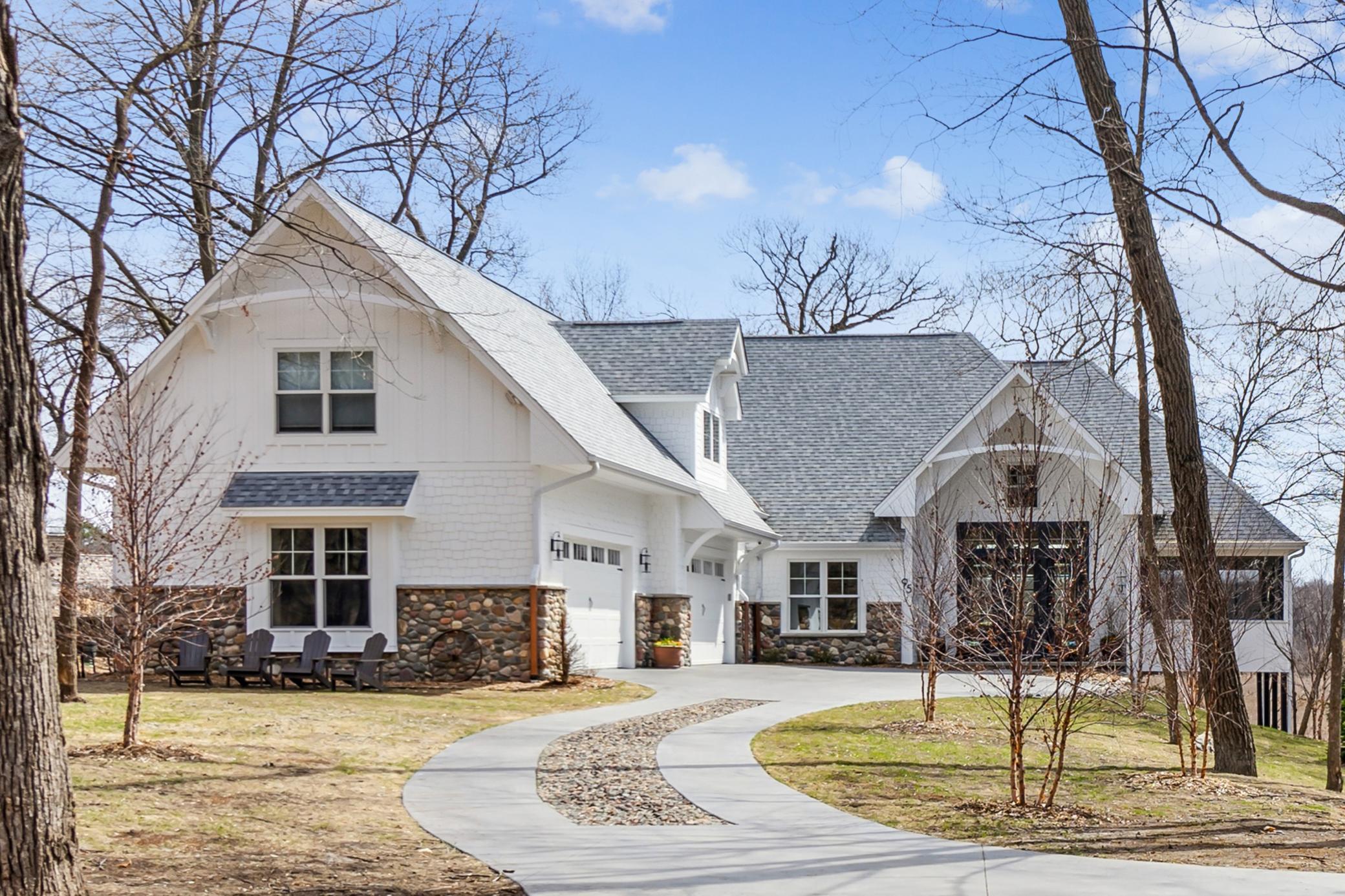 95 Birch Bluff Rd, Excelsior, MN 55331