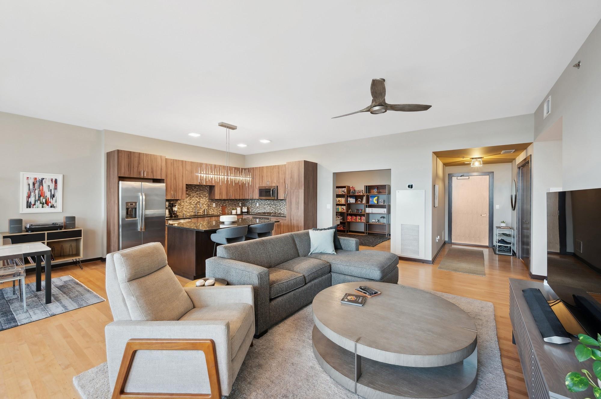 1240 S 2nd St #526, Minneapolis, MN 55415