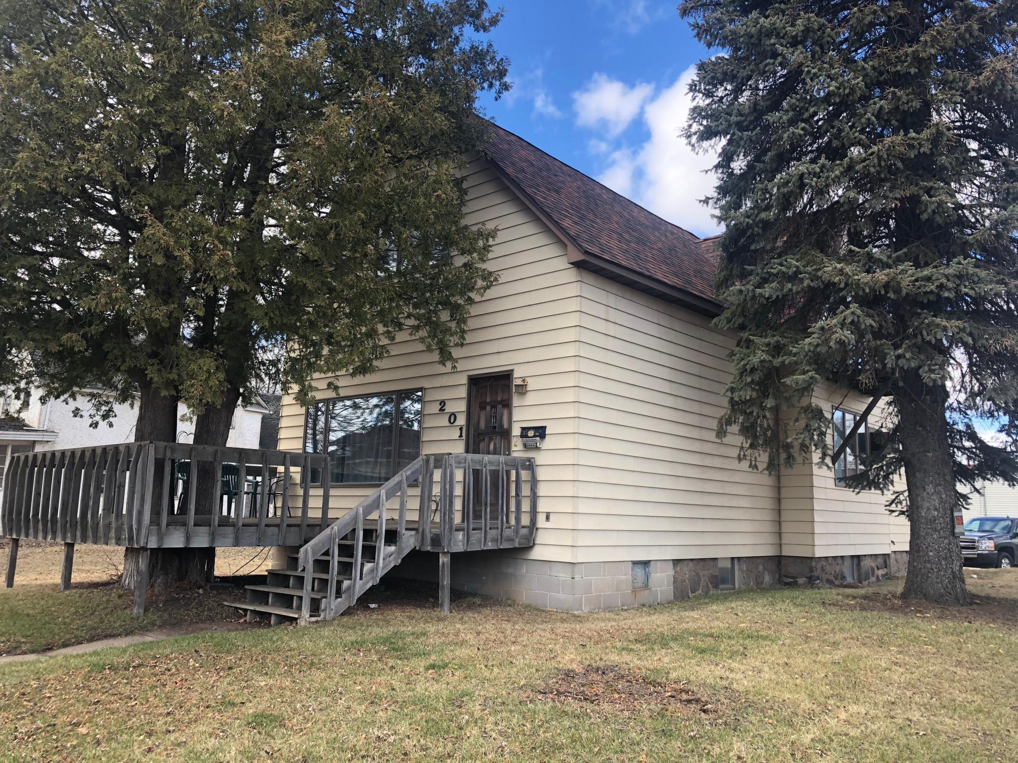 201 2nd St S, Virginia, MN 55792