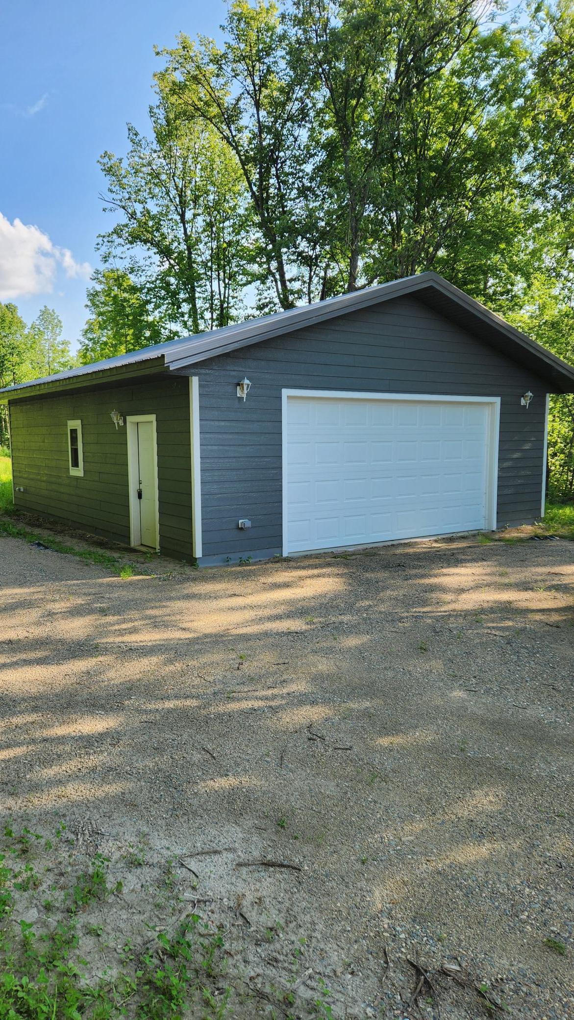24027 County Rd 76, Cohasset, MN 55721