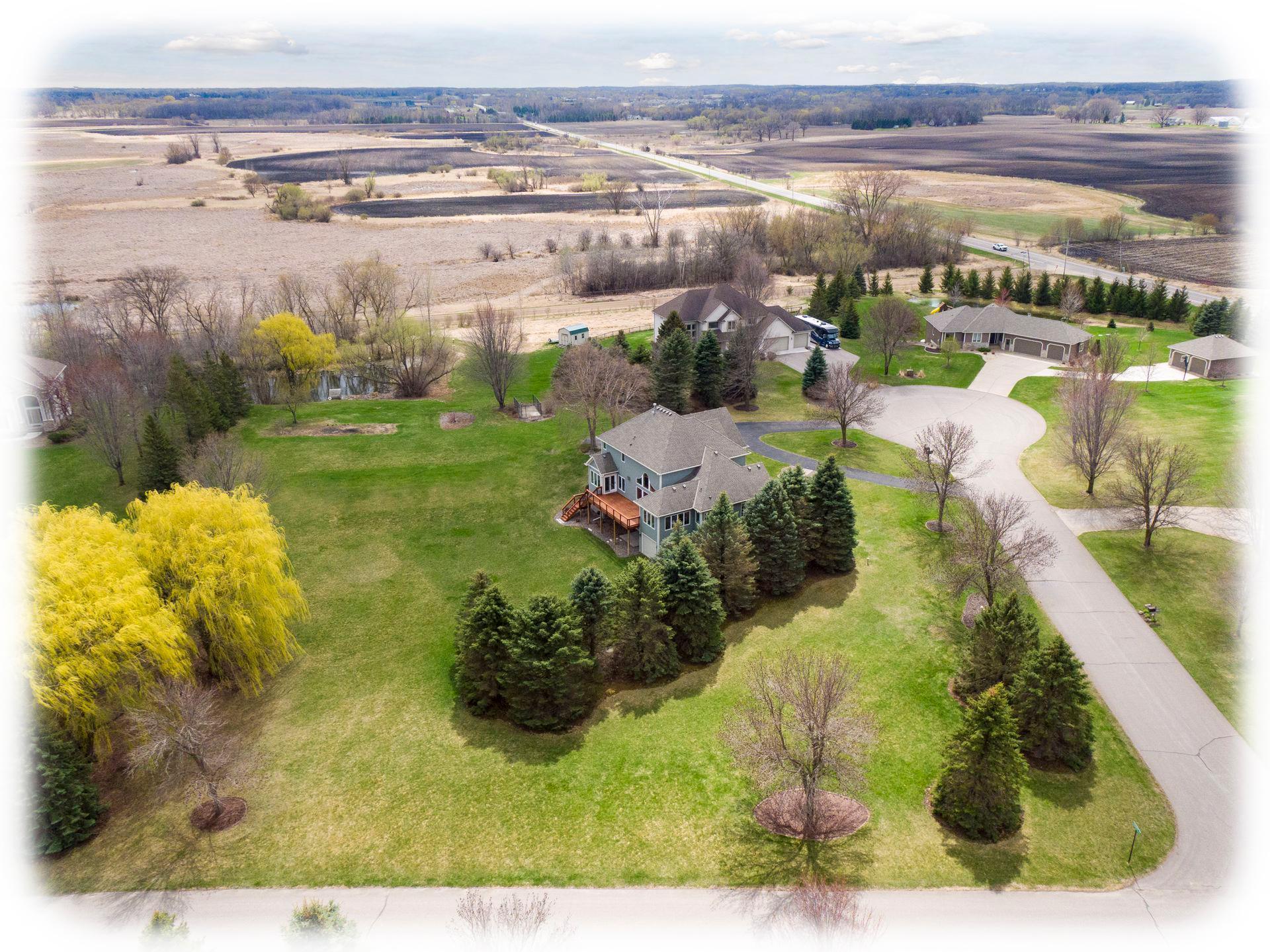 9020 Schutte Ct, Corcoran, MN 55340
