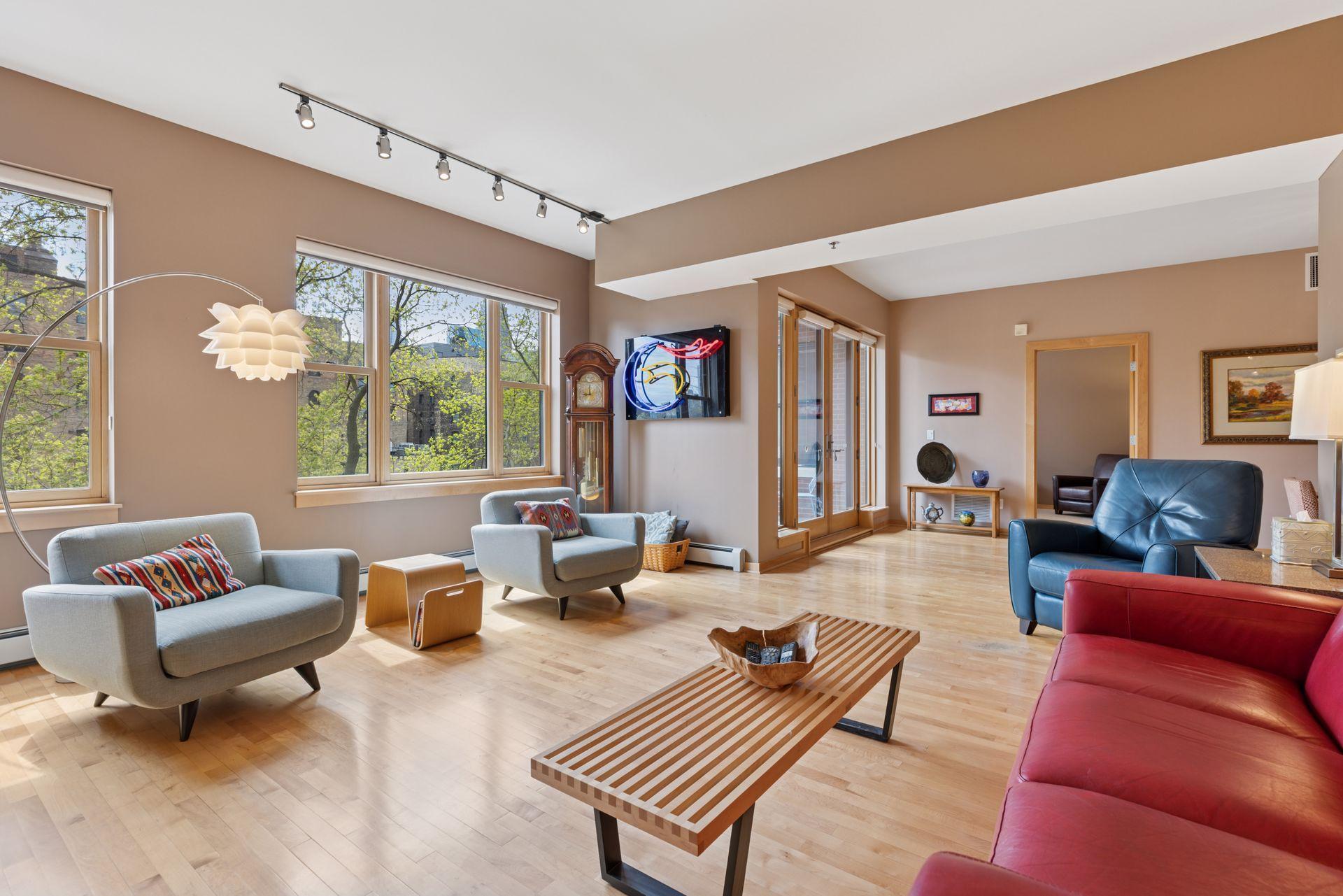 401 N 2nd St #202, Minneapolis, MN 55401