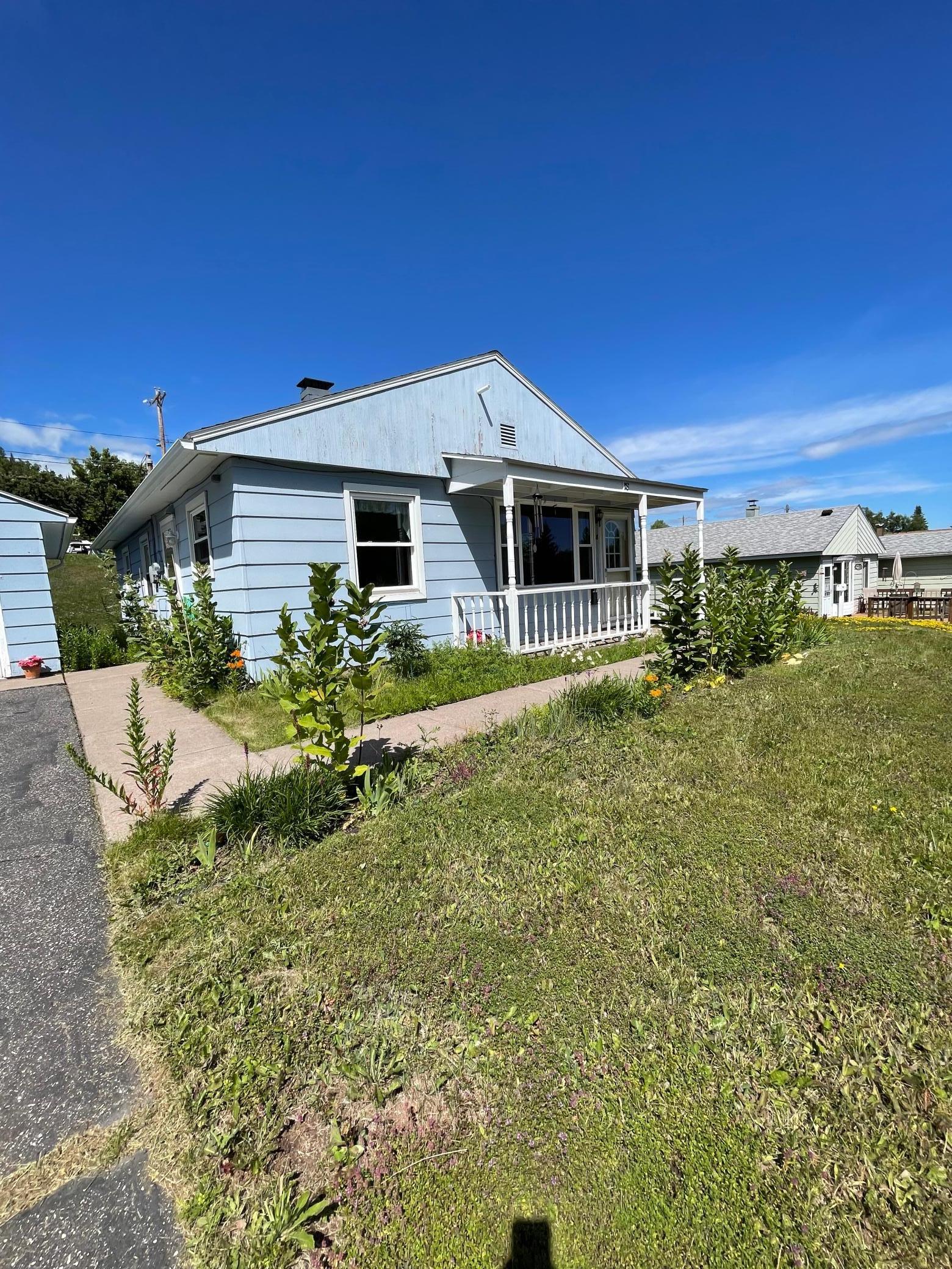 18 Charles Cir, Silver Bay, MN 55614