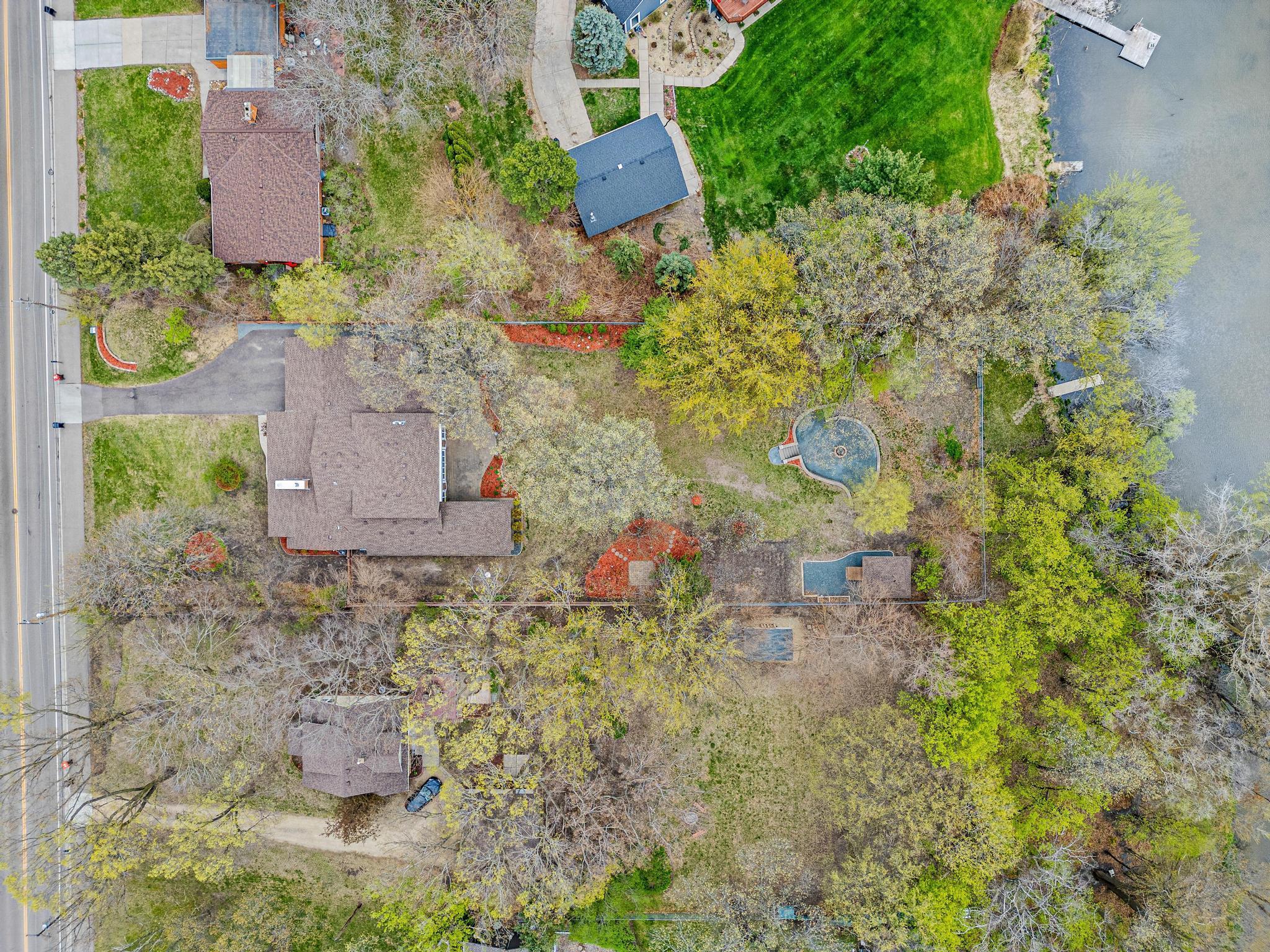 636 County Road B E, Maplewood, MN 55117