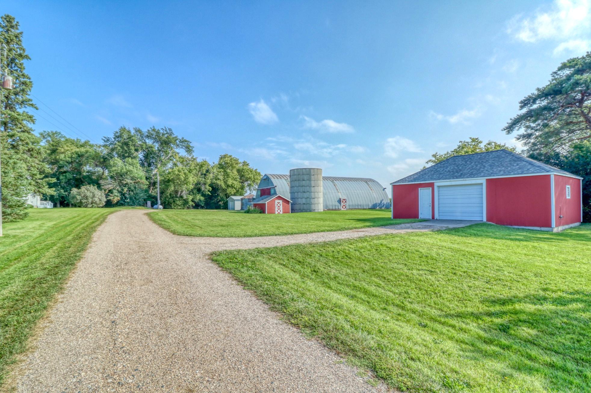11523 370th St, Rothsay, MN 56579
