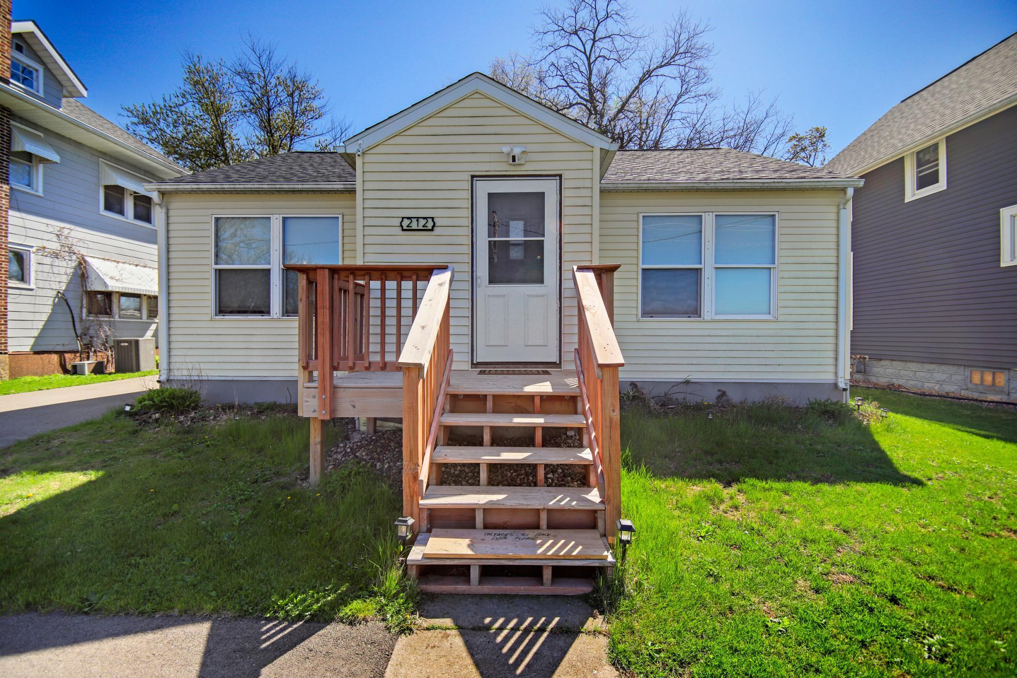 212 1st St SE, Rose Creek, MN 55970