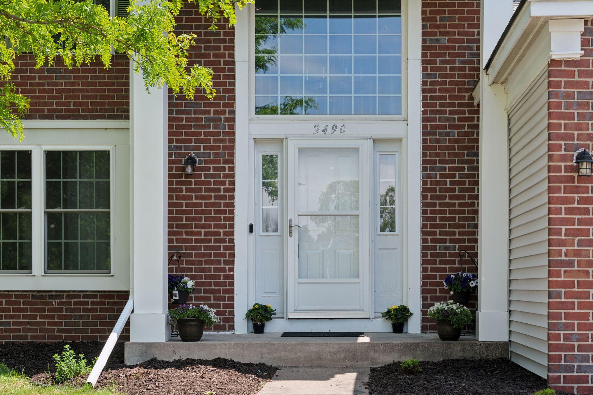 2490 Westview Ter, Mendota Heights, MN 55120