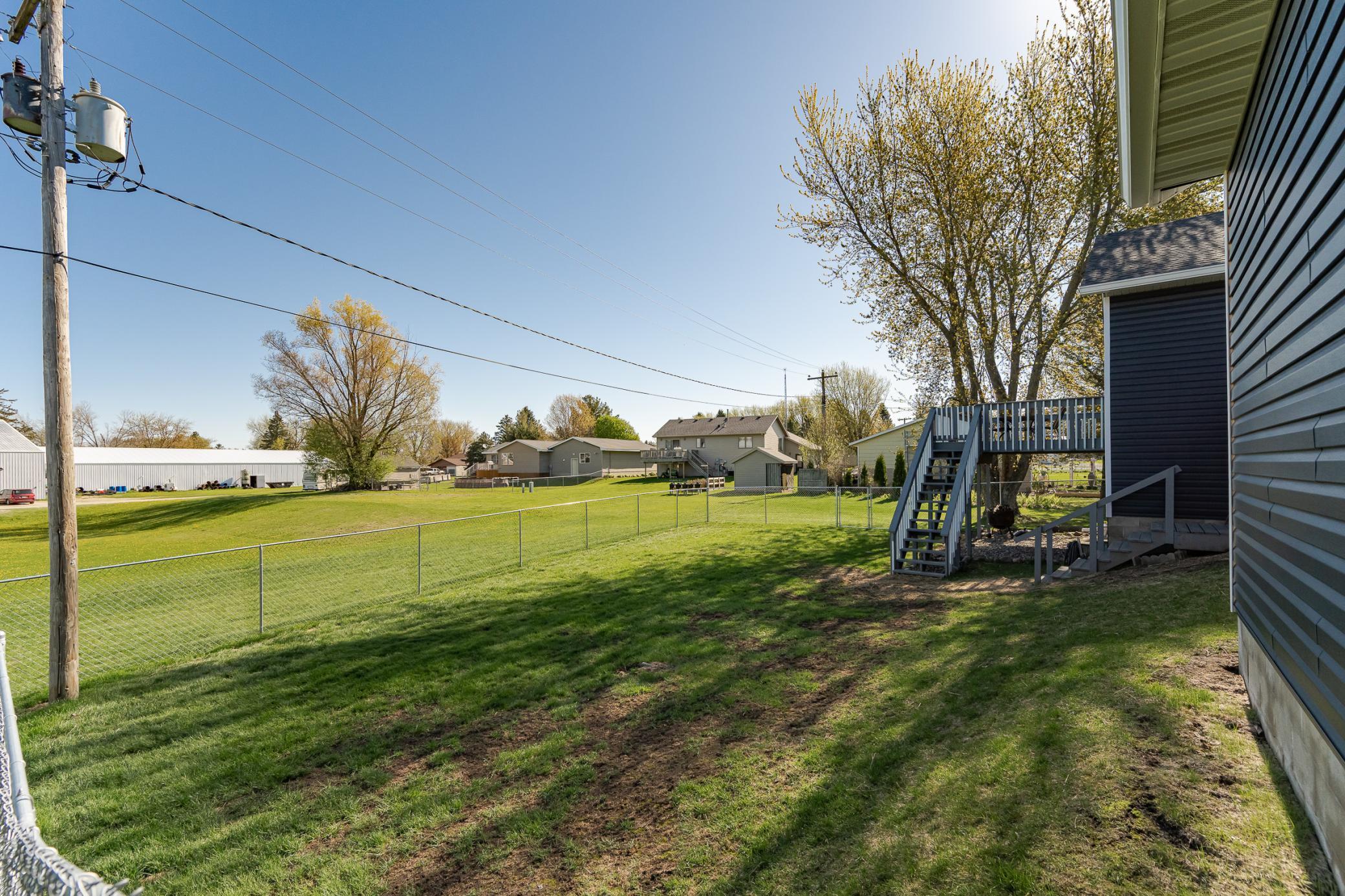 192 Harrison Ave SE, Racine, MN 55967